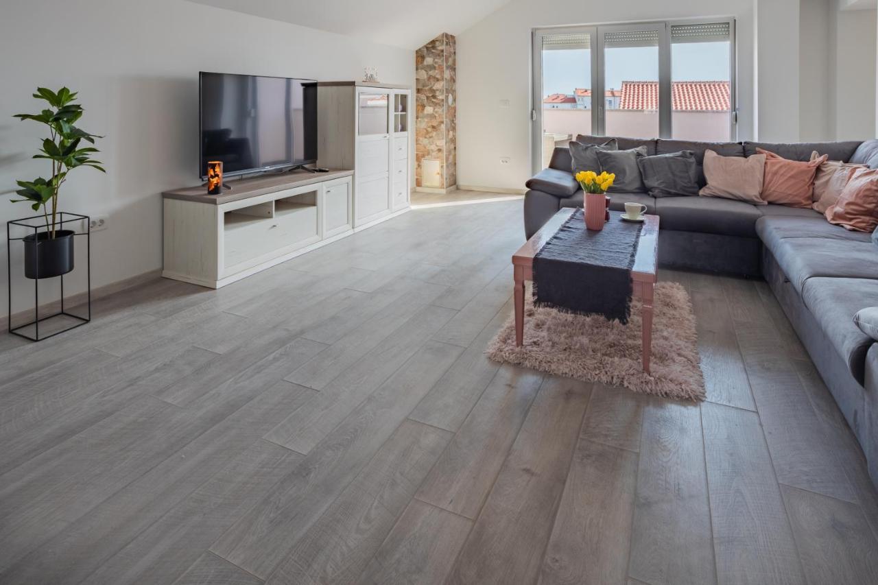 Seaview Apartments Roberta 扎达尔 外观 照片