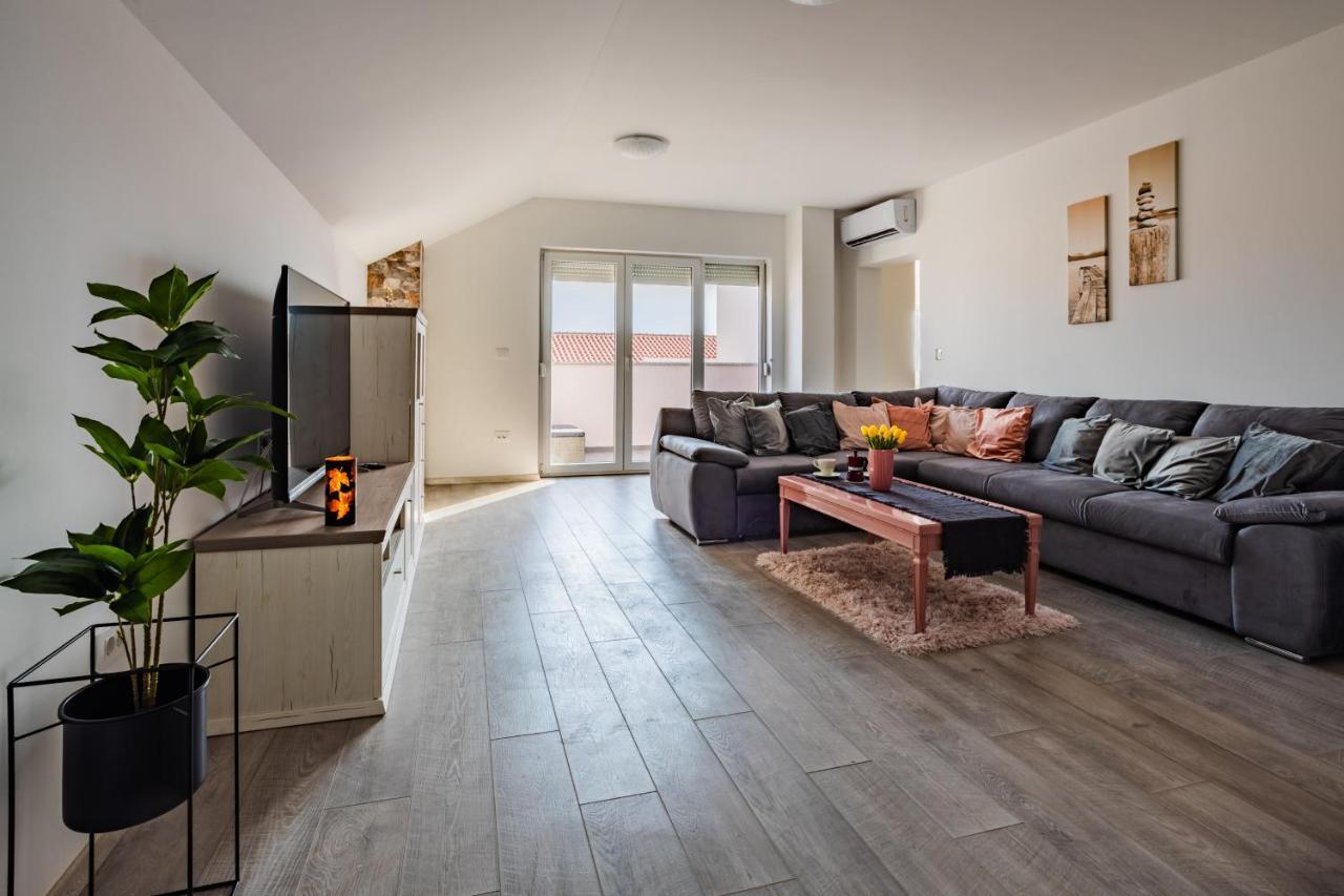 Seaview Apartments Roberta 扎达尔 外观 照片