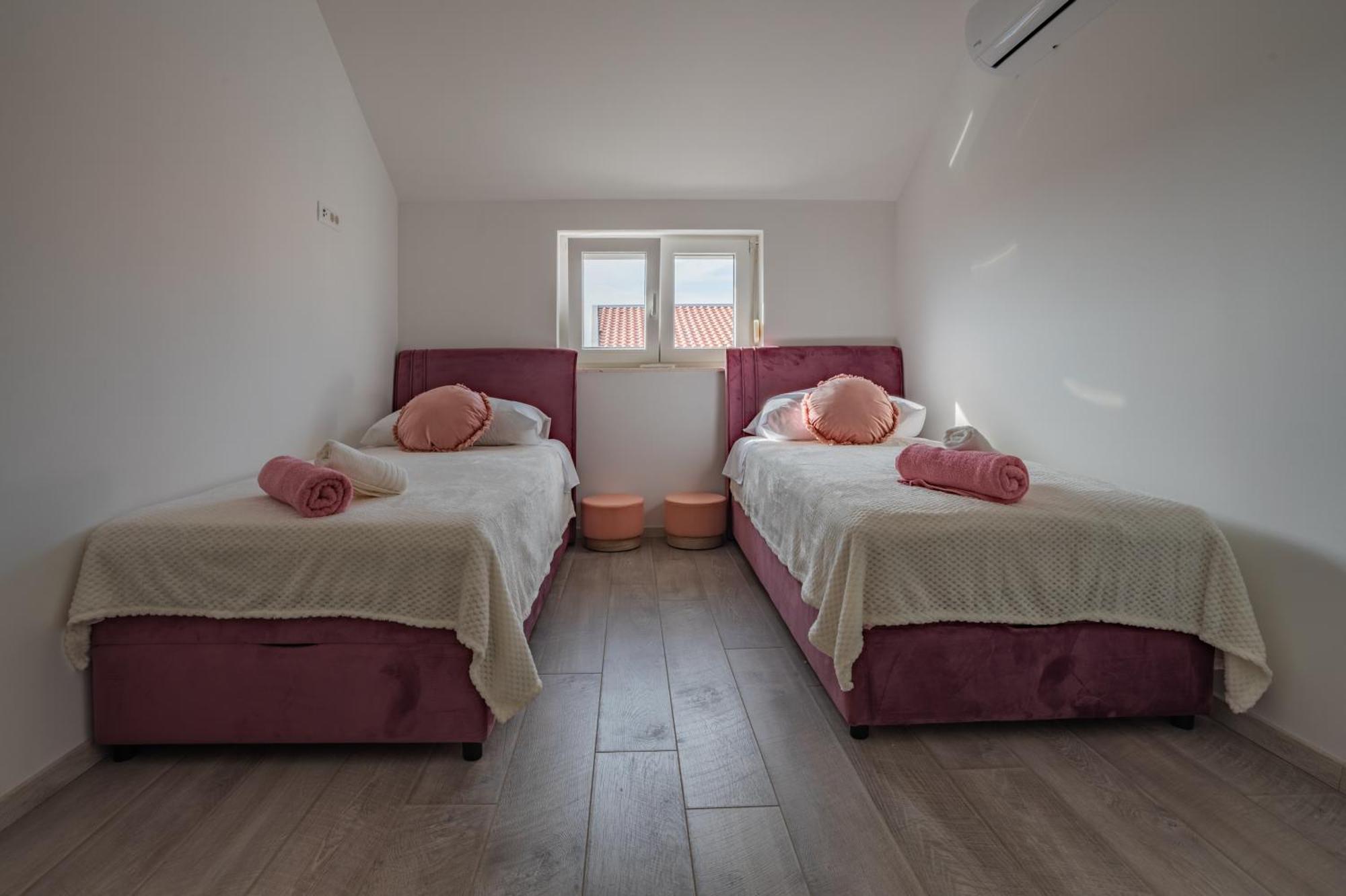 Seaview Apartments Roberta 扎达尔 外观 照片